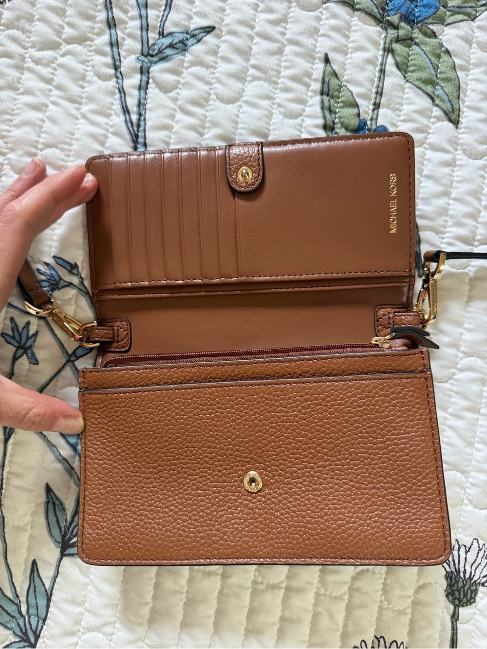 Michael Kors Jet Set Charm Small Phone Tan Pebbled Leather Crossbody Wallet - Picture 3 of 8